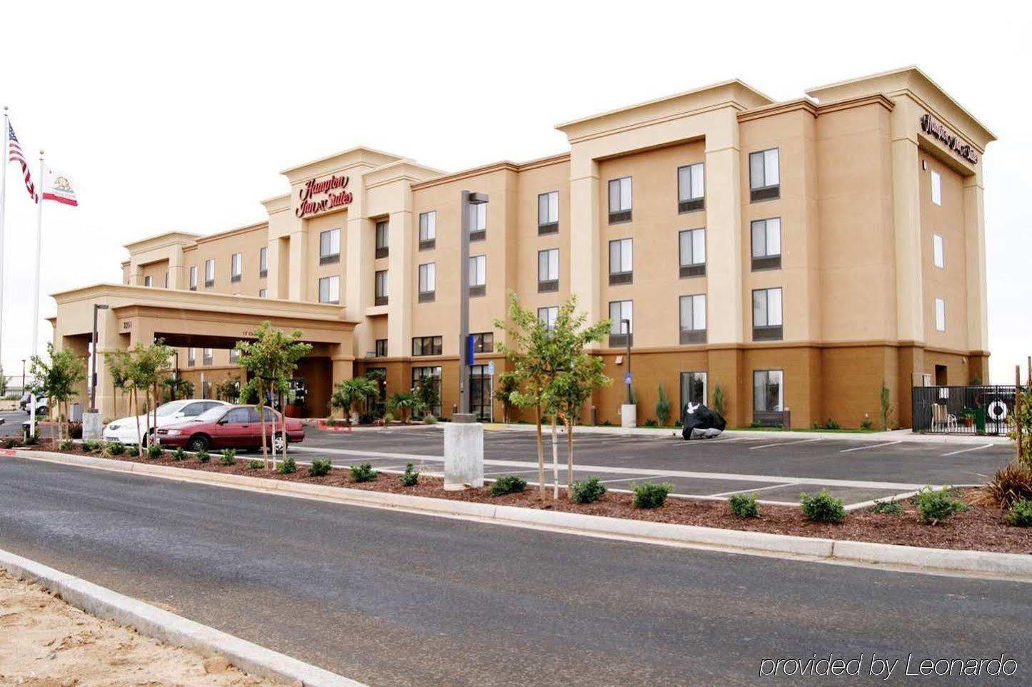 Hampton Inn & Suites Madera Exterior photo